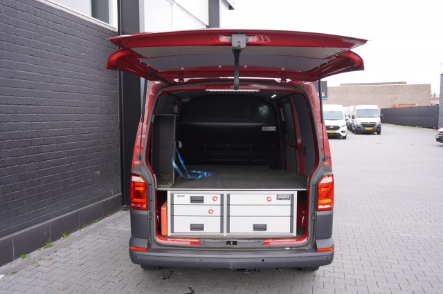 Volkswagen Transporter 2.0 TDI 150PK EURO 6 - Airco - Cruise - PDC - €14.499,- Excl.