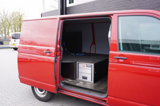 Volkswagen Transporter 2.0 TDI 150PK EURO 6 - Airco - Cruise - PDC - €14.499,- Excl.