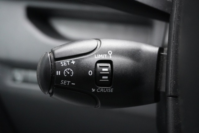 Opel Vivaro 1.5 CDTI EURO 6 - Airco - Cruise - PDC - € 11.900,- Excl.