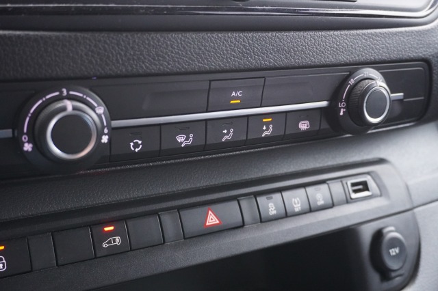 Toyota ProAce Compact 1.5 D-4D - EURO 6 - Airco - Cruise - Trekhaak - €11.950,- Excl.