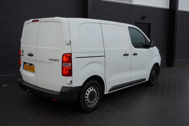 Toyota ProAce Compact 1.5 D-4D - EURO 6 - Airco - Cruise - Trekhaak - €11.950,- Excl.