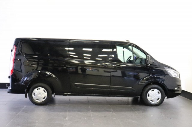 Ford Transit Custom 2.0 TDCI 130PK L2 - EURO 6 - Airco - Navi - Cruise - €19.900,- Excl.
