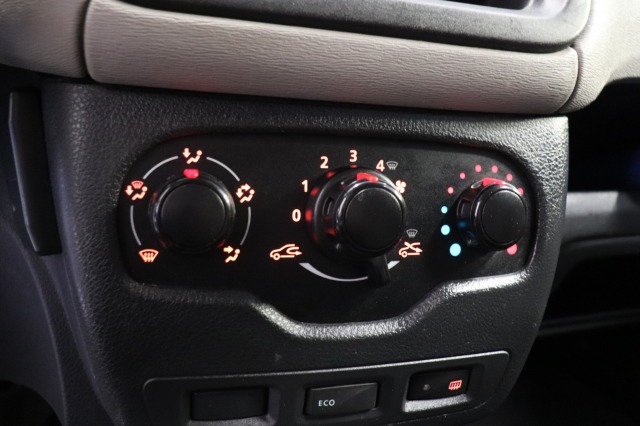 Dacia Dokker 1.5 dCi - Radio - Trekhaak - Imperiaal - €5.900,- excl. Dacia Dokker 1.5 dCi - Radio - Trekhaak - Imperiaal - €5.900,- excl.