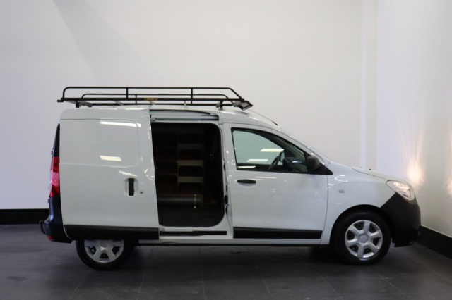 Dacia Dokker 1.5 dCi - Radio - Trekhaak - Imperiaal - €5.900,- excl. Dacia Dokker 1.5 dCi - Radio - Trekhaak - Imperiaal - €5.900,- excl.