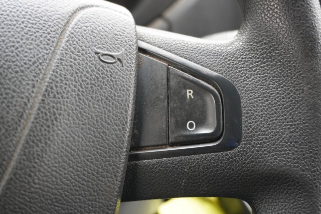 Renault Master 2.3 dCi 130PK L2H2 EURO 6 - Airco - Navi - Cruise - € 11.900,- Excl. Renault Master 2.3 dCi 130PK L2H2 EURO 6 - Airco - Navi - Cruise - € 11.900,- Excl.