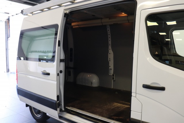 Renault Master 2.3 dCi 130PK L2H2 EURO 6 - Airco - Navi - Cruise - € 11.900,- Excl. Renault Master 2.3 dCi 130PK L2H2 EURO 6 - Airco - Navi - Cruise - € 11.900,- Excl.