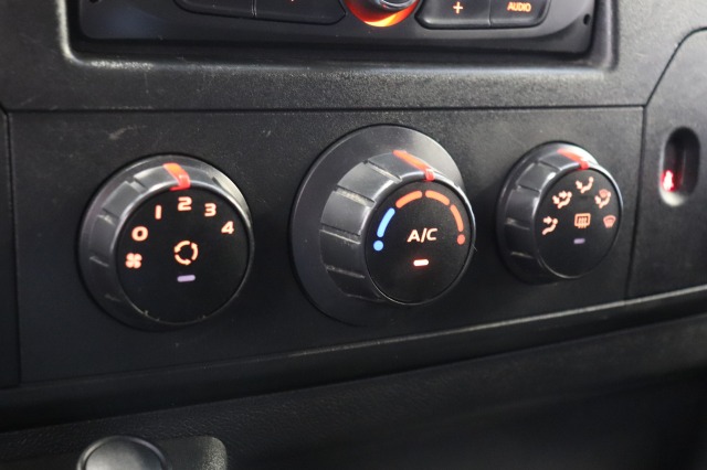Renault Master 2.3 dCi 130PK L2H2 EURO 6 - Airco - Navi - Cruise - € 11.900,- Excl. Renault Master 2.3 dCi 130PK L2H2 EURO 6 - Airco - Navi - Cruise - € 11.900,- Excl.