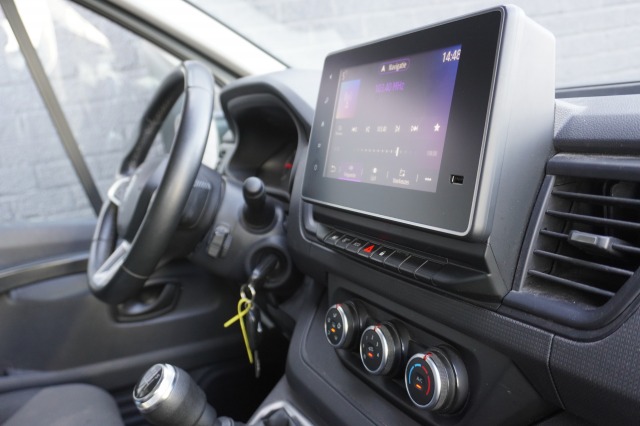 Renault Trafic 2.0 Blue dCi 130PK L2 EURO 6 - Airco - Navi - Cruise - €19.950,- Excl.