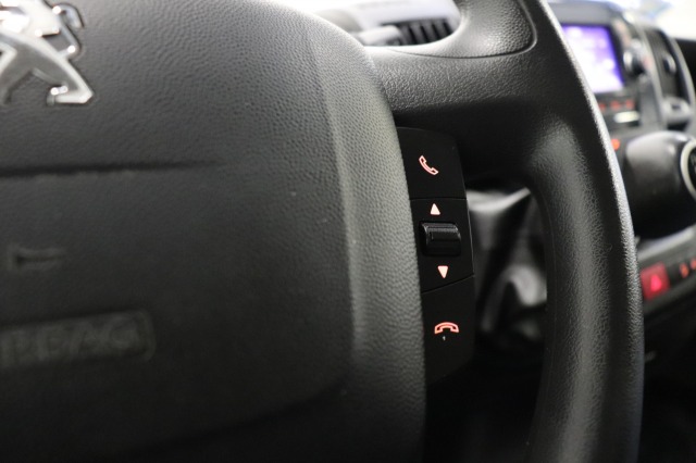 Peugeot Boxer 2.2 BlueHDi 120PK L2H2 2x Schuifdeur - Airco - Navi - Cruise - € 11.950,- Excl.