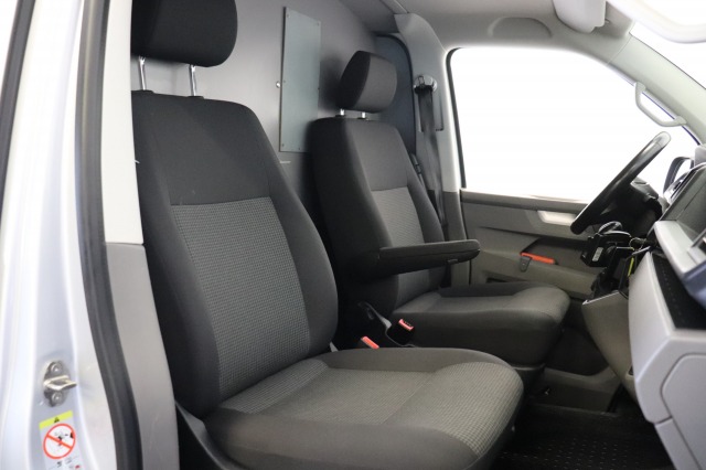 Volkswagen Transporter 2.0 TDI 150PK Automaat - EURO 6 - Airco - Cruise - Trekhaak - €15.900,- Excl.