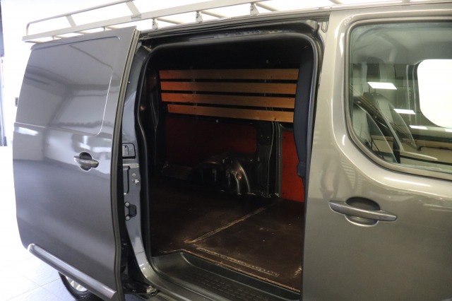 Opel Vivaro 2.0 CDTI 177PK L3 Automaat EURO 6 - Airco - Navi - Cruise - €17.900,- Excl.
