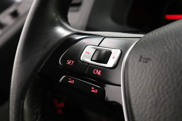 Volkswagen Transporter 2.0 TDI EURO 6 - Airco - Navi - Cruise - €13.950,- Excl. Volkswagen Transporter 2.0 TDI EURO 6 - Airco - Navi - Cruise - €13.950,- Excl.