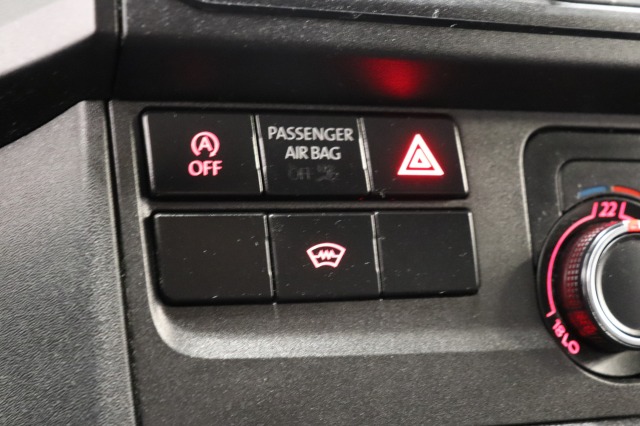 Volkswagen Transporter 2.0 TDI EURO 6 - Airco - Navi - Cruise - €13.950,- Excl. Volkswagen Transporter 2.0 TDI EURO 6 - Airco - Navi - Cruise - €13.950,- Excl.