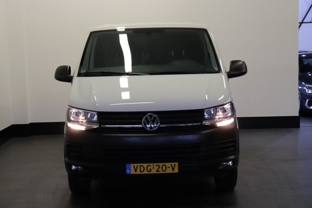 Volkswagen Transporter 2.0 TDI EURO 6 - Airco - Navi - Cruise - €13.950,- Excl. Volkswagen Transporter 2.0 TDI EURO 6 - Airco - Navi - Cruise - €13.950,- Excl.