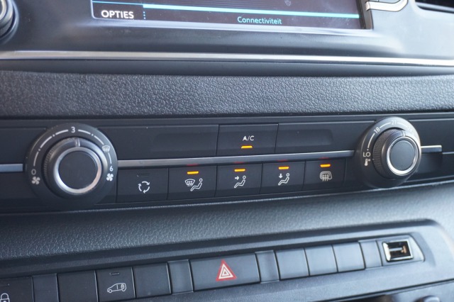 Peugeot Expert 2.0 BlueHDI 123PK L2 EURO 6 - Airco - Navi - Cruise - €12.950,- Excl.