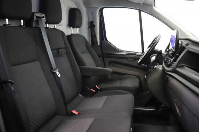 Ford Transit Custom 2.0 TDCI 130PK Automaat 2x Schuifdeur EURO 6 - Airco - Navi - ACC - €16.900,- Excl. Ford Transit Custom 2.0 TDCI 130PK Automaat 2x Schuifdeur EURO 6 - Airco - Navi - ACC - €16.900,- Excl.