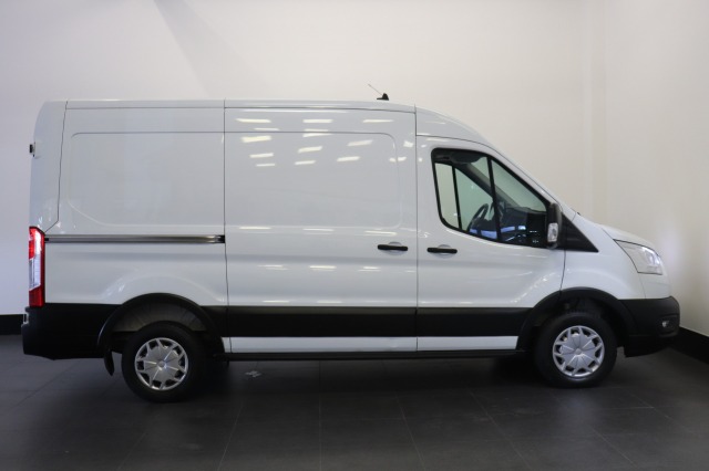 Ford Transit 2.0 TDCI 130PK L2H2 EURO 6 - Airco - Cruise - PDC - €14.900,- Excl. Ford Transit 2.0 TDCI 130PK L2H2 EURO 6 - Airco - Cruise - PDC - €14.900,- Excl.