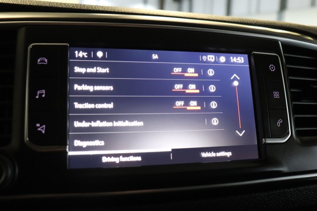 Opel Vivaro 2.0 BlueHDi 145PK Automaat L2 EURO 6 - Airco - Navi - Cruise - €18.950,- Excl.