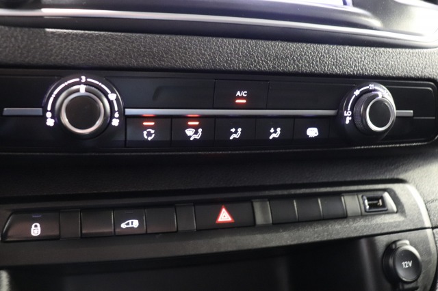 Opel Vivaro 2.0 BlueHDi 145PK Automaat L2 EURO 6 - Airco - Navi - Cruise - €18.950,- Excl.