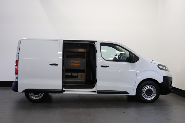 Opel Vivaro 2.0 BlueHDi 145PK Automaat L2 EURO 6 - Airco - Navi - Cruise - €18.950,- Excl.