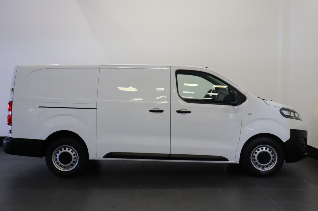 Opel Vivaro 2.0 CDTI L3 Automaat EURO 6 - Airco - Cruise - Camera - € 17.950,- Excl. Opel Vivaro 2.0 CDTI L3 Automaat EURO 6 - Airco - Cruise - Camera - € 17.950,- Excl.