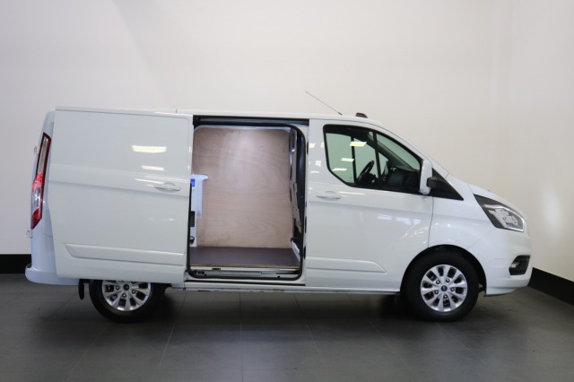 Ford Transit Custom 2.0 TDCI 170PK Automaat EURO 6 - Airco - Cruise - PDC - € 17.900,- Excl. Ford Transit Custom 2.0 TDCI 170PK Automaat EURO 6 - Airco - Cruise - PDC - € 17.900,- Excl.
