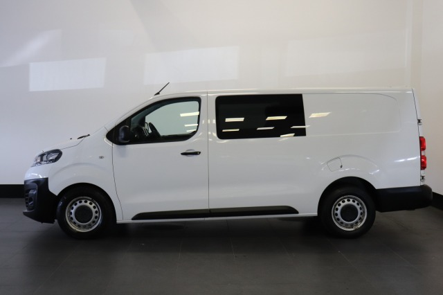Opel Vivaro 2.0 CDTI L3 Automaat Dubbele Cabine EURO 6 - Airco - Cruise - Camera - € 18.950,- Excl. Opel Vivaro 2.0 CDTI L3 Automaat Dubbele Cabine EURO 6 - Airco - Cruise - Camera - € 18.950,- Excl.