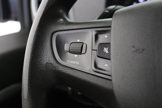 Opel Vivaro 2.0 CDTI L3 Automaat Dubbele Cabine EURO 6 - Airco - Cruise - Camera - € 18.950,- Excl. Opel Vivaro 2.0 CDTI L3 Automaat Dubbele Cabine EURO 6 - Airco - Cruise - Camera - € 18.950,- Excl.