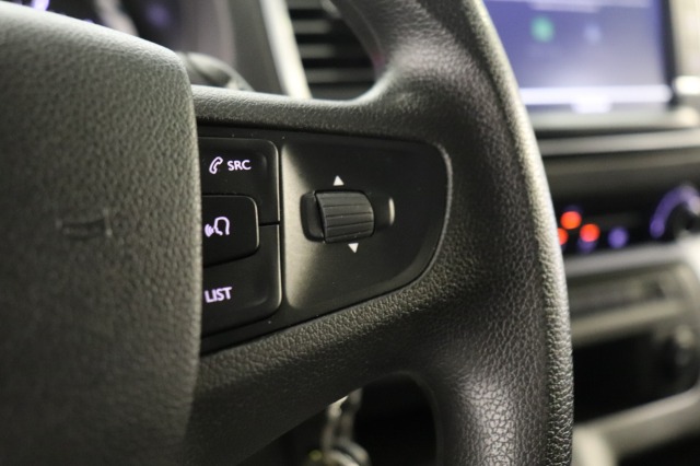 Opel Vivaro 2.0 CDTI L3 Automaat Dubbele Cabine EURO 6 - Airco - Cruise - Camera - € 18.950,- Excl. Opel Vivaro 2.0 CDTI L3 Automaat Dubbele Cabine EURO 6 - Airco - Cruise - Camera - € 18.950,- Excl.