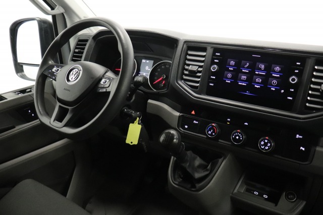 Volkswagen Crafter 2.0 TDI L3H3 EURO 6 - Airco - Cruise - Trekhaak - Camera - € 17.900,- Excl. Volkswagen Crafter 2.0 TDI L3H3 EURO 6 - Airco - Cruise - Trekhaak - Camera - € 17.900,- Excl.