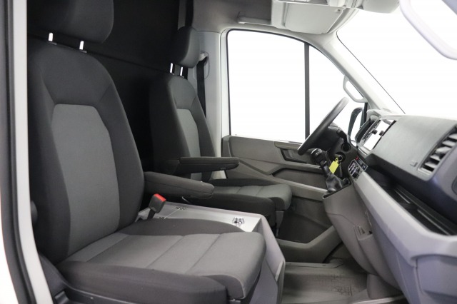 Volkswagen Crafter 2.0 TDI L3H3 EURO 6 - Airco - Cruise - Trekhaak - Camera - € 17.900,- Excl. Volkswagen Crafter 2.0 TDI L3H3 EURO 6 - Airco - Cruise - Trekhaak - Camera - € 17.900,- Excl.
