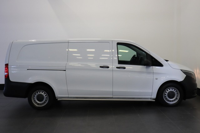 Mercedes-Benz Vito 110 CDI XL EURO 6 - Airco - Camera - Laadbrug - € 13.499,- Excl. Mercedes-Benz Vito 110 CDI XL EURO 6 - Airco - Camera - Laadbrug - € 13.499,- Excl.