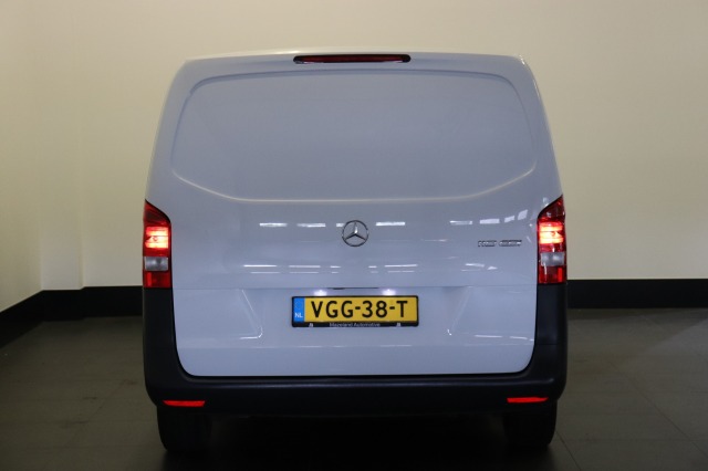 Mercedes-Benz Vito 110 CDI XL EURO 6 - Airco - Camera - Laadbrug - € 13.499,- Excl. Mercedes-Benz Vito 110 CDI XL EURO 6 - Airco - Camera - Laadbrug - € 13.499,- Excl.