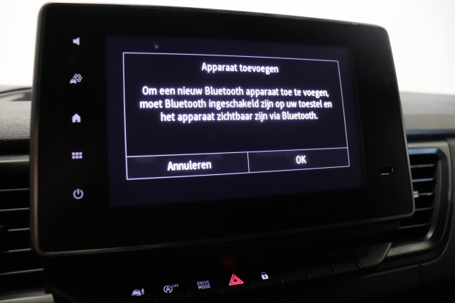 Renault Trafic 2.0 dCi 150PK Automaat L2 EURO 6 - Airco - Navi - Cruise - € 23.950,- Excl. Renault Trafic 2.0 dCi 150PK Automaat L2 EURO 6 - Airco - Navi - Cruise - € 23.950,- Excl.