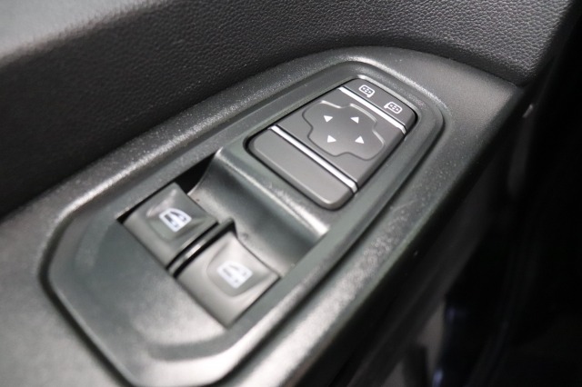 Renault Trafic 2.0 dCi 150PK Automaat L2 EURO 6 - Airco - Navi - Cruise - € 23.950,- Excl. Renault Trafic 2.0 dCi 150PK Automaat L2 EURO 6 - Airco - Navi - Cruise - € 23.950,- Excl.