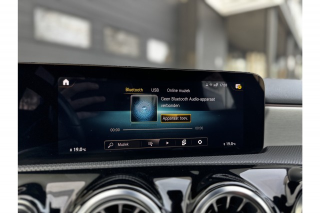 Mercedes-Benz A-Klasse 250 e Business Solution AMG Limited 94% SOH | Pano | Sfeer | Camera | Orig. NL | €20.900,- incl. BTW Mercedes-Benz A-Klasse 250 e Business Solution AMG Limited 94% SOH | Pano | Sfeer | Camera | Orig. NL | €20.900,- incl. BTW