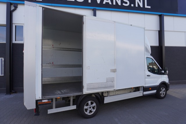 Ford Transit 2.0 TDCI L4 Bakwagen 130PK EURO 6 - Airco - Laadklep - Camera - € 17.950,- Excl.