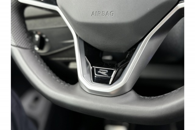 Volkswagen Tiguan 1.5 TSI R-Line Business+ | IQ | ACC | H&K Audio | Camera | €27.900,- incl. BTW Volkswagen Tiguan 1.5 TSI R-Line Business+ | IQ | ACC | H&K Audio | Camera | €27.900,- incl. BTW