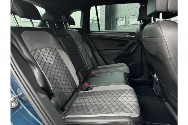 Volkswagen Tiguan 1.5 TSI R-Line Business+ | IQ | ACC | H&K Audio | Camera | €27.900,- incl. BTW Volkswagen Tiguan 1.5 TSI R-Line Business+ | IQ | ACC | H&K Audio | Camera | €27.900,- incl. BTW