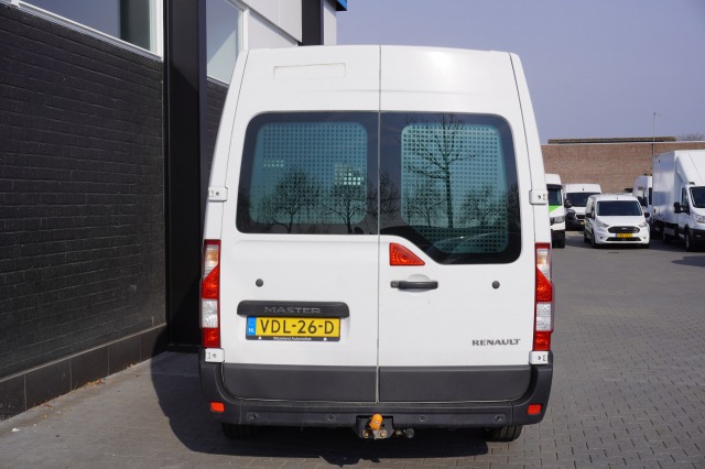 Renault Master 2.3 dCi 135PK L2H2 EURO 6 - Airco - Navi - Cruise - €16.950,- Excl.