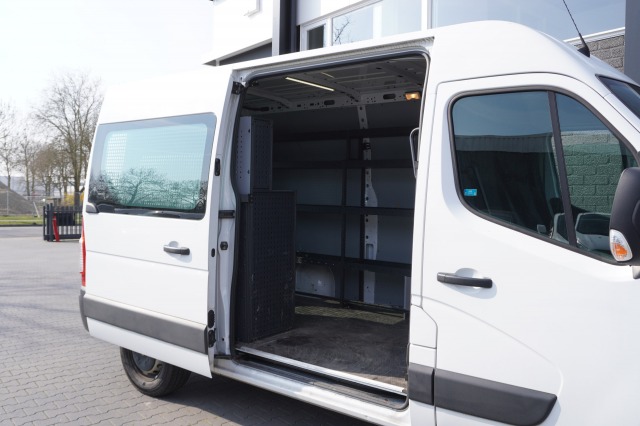 Renault Master 2.3 dCi 135PK L2H2 EURO 6 - Airco - Navi - Cruise - €16.950,- Excl.