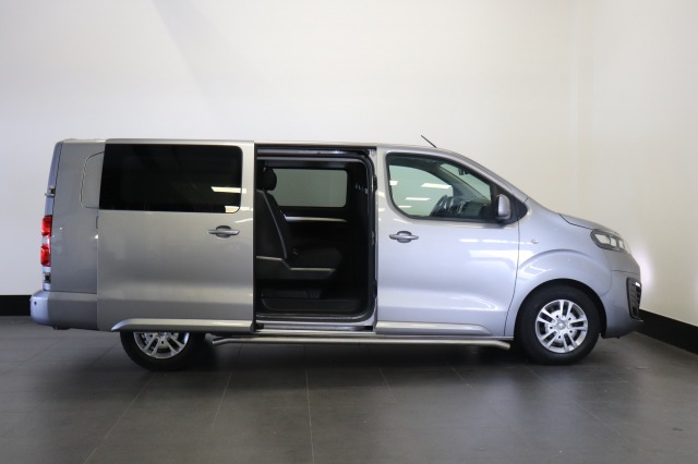Opel Vivaro 2.0 CDTI 122PK L3 Dubbele Cabine EURO 6 - Airco - Cruise - Camera - € 16.900,- Excl. Opel Vivaro 2.0 CDTI 122PK L3 Dubbele Cabine EURO 6 - Airco - Cruise - Camera - € 16.900,- Excl.