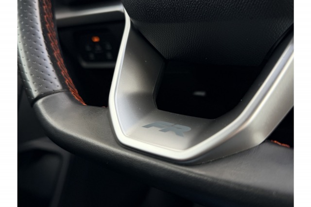 SEAT Leon 1.5 eTSI 150PK Automaat FR Launch Edition | Cruise | Camera | Winterpakket | Carplay | €19.900,- incl. BTW