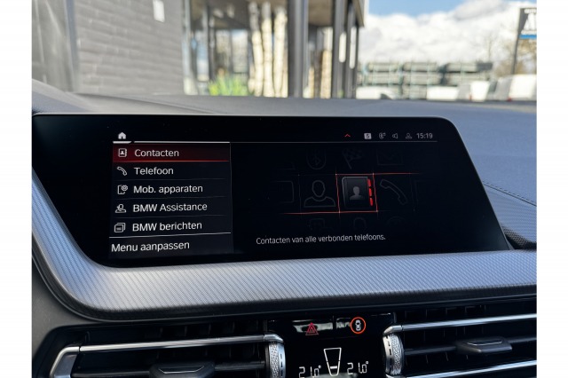 BMW 1-serie 118i Business Edition M-Sport Shadow Automaat | Navi | Cruise | Carplay | Sfeer | €19.900,- incl. BTW