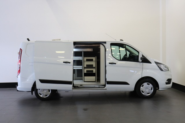 Ford Transit Custom 2.0 TDCI L2 EURO 6 - Airco - Cruise - Trekhaak - € 14.900,- Excl.