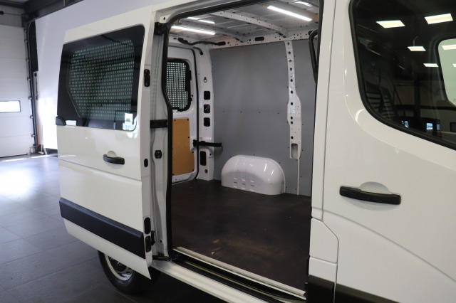 Renault Master 2.3 dCi 130 PK EURO 6 - Airco - Cruise - Trekhaak - € 15.950,- Excl.