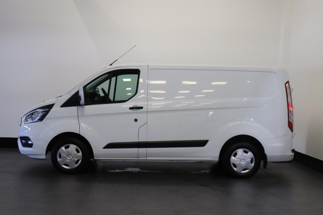 Ford Transit Custom 2.0 TDCI EURO 6 - Airco - Cruise - Trekhaak - € 12.900,- Excl.