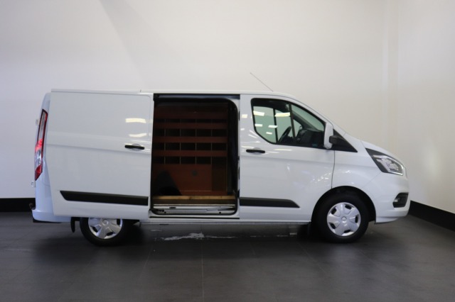 Ford Transit Custom 2.0 TDCI EURO 6 - Airco - Cruise - Trekhaak - € 12.900,- Excl.