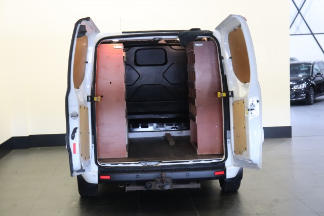 Ford Transit Custom 2.0 TDCI EURO 6 - Airco - Cruise - Trekhaak - € 12.900,- Excl.