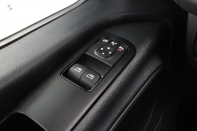 Mercedes-Benz Sprinter 315 CDI Automaat L2H2 EURO 6 - A/C climate - Cruise - Camera - € 20.950,- Excl. Mercedes-Benz Sprinter 315 CDI Automaat L2H2 EURO 6 - A/C climate - Cruise - Camera - € 20.950,- Excl.